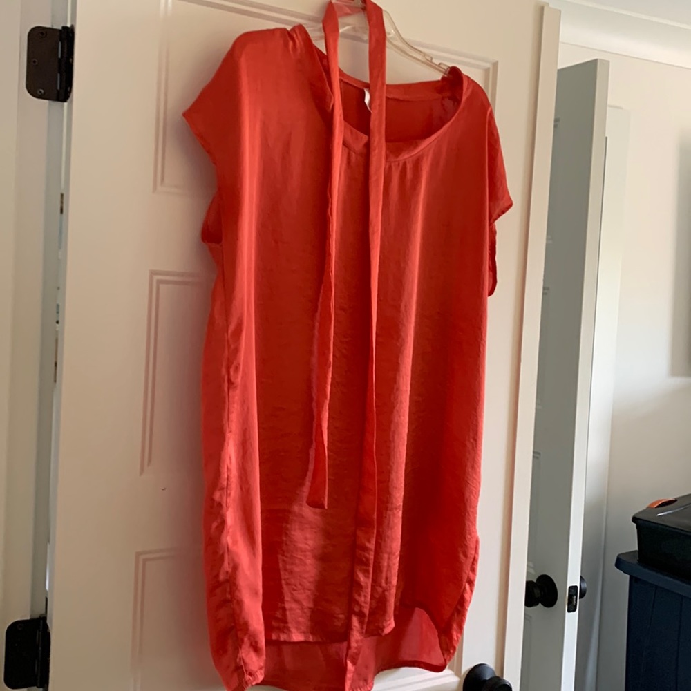 Coral short sleeve tunic with self tie
